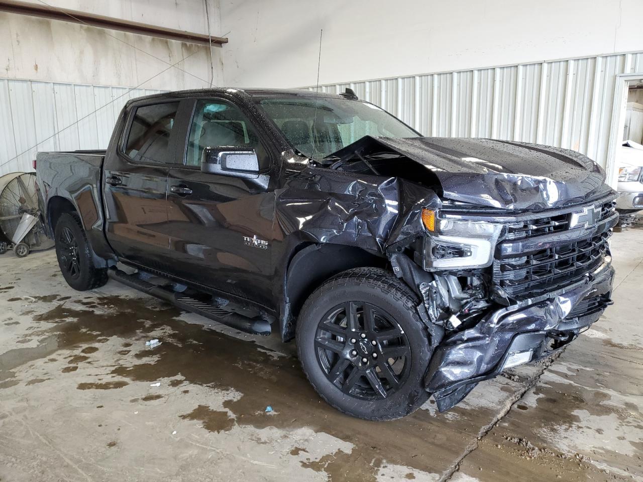 2024 CHEVROLET All models VIN 2GCUDEED0R1246255 photo 4