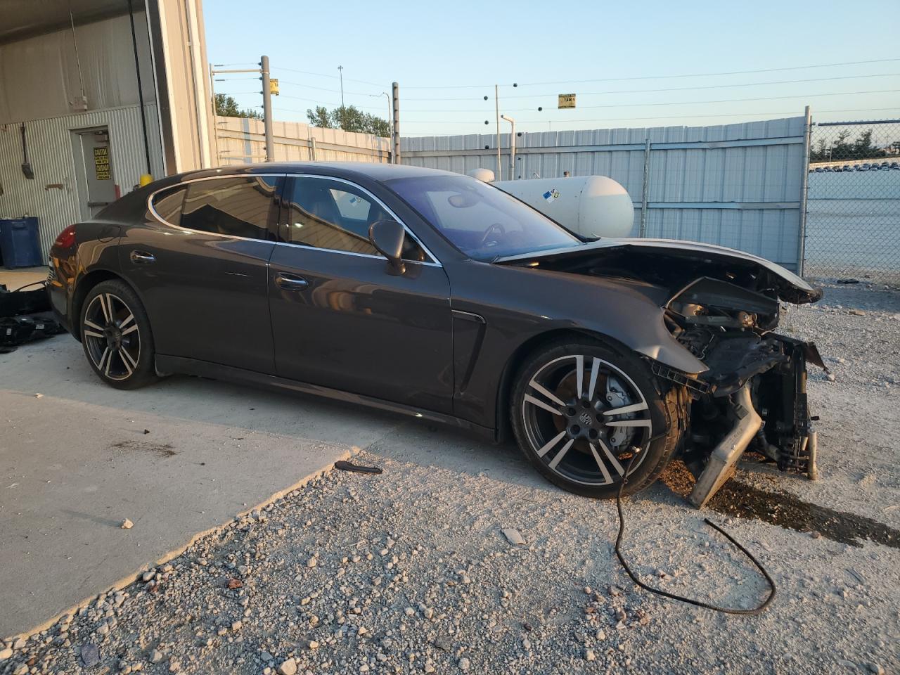 2014 Porsche Panamera VIN WP0BB2A79EL062089 photo 4