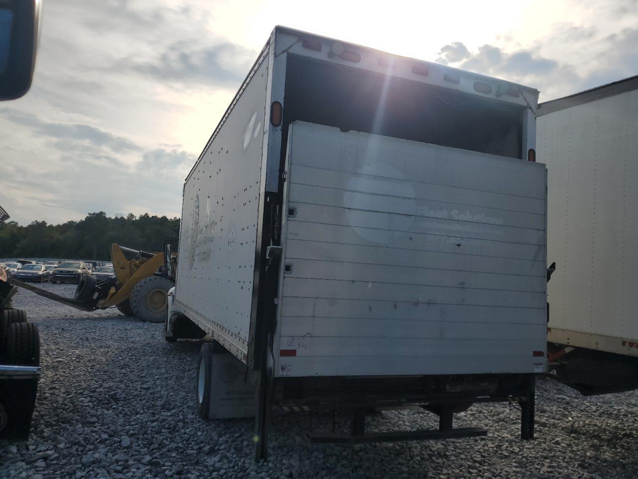 2003 International 4000 serie VIN 1HTMMAAMX3H554653 photo 3