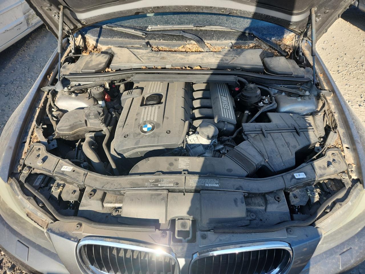 2011 BMW 3 series VIN WBAPK5G50BNN26381 photo 11