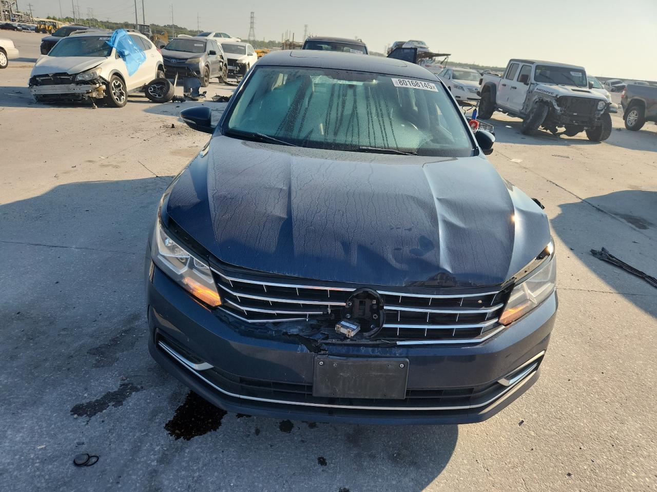 2019 Volkswagen Passat VIN 1VWLA7A33KC013447 photo 5