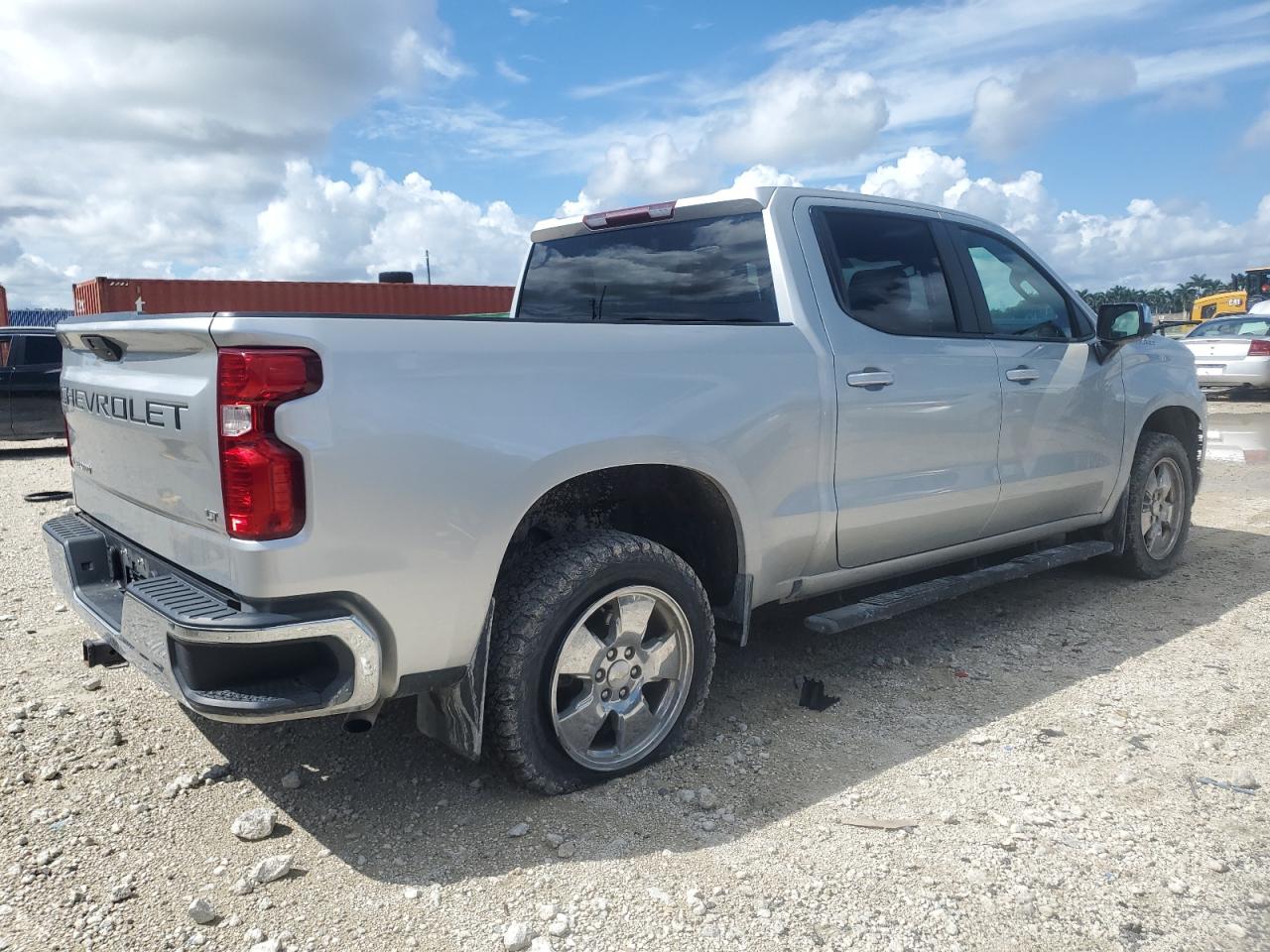 2021 Chevrolet All models VIN 1GCUYDED9MZ435789 photo 3