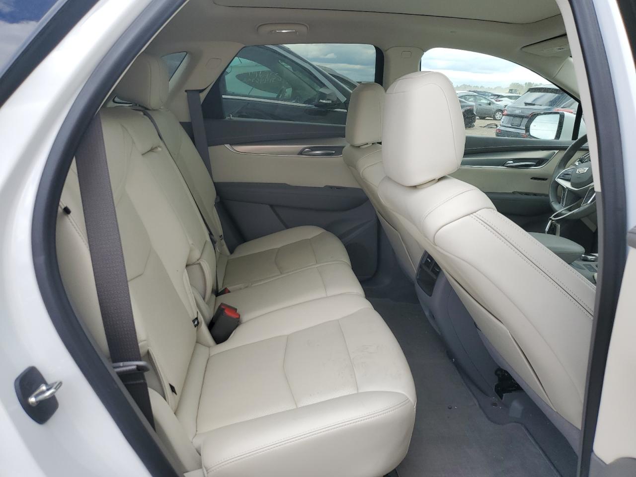 2022 Cadillac Xt5 VIN 1GYKNDR41NZ156620 photo 10