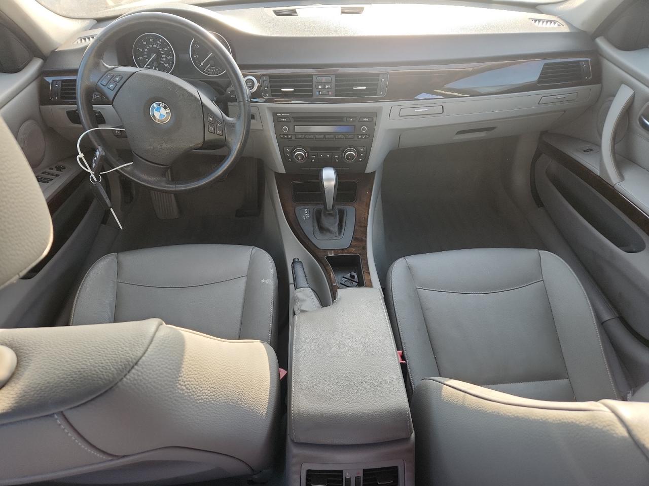 2011 BMW 3 series VIN WBAPK5G50BNN26381 photo 8