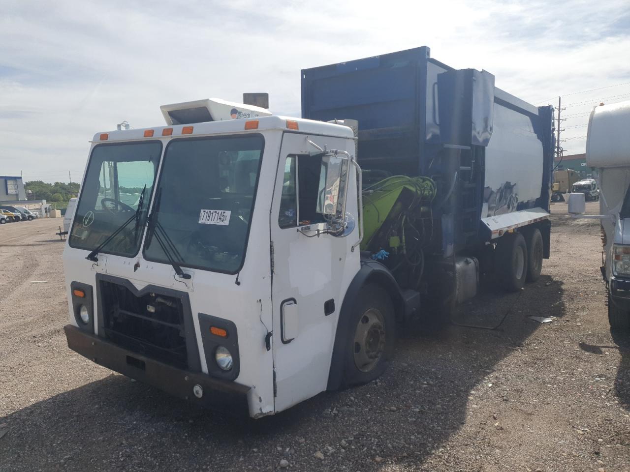 2012 MACK All models VIN 1M2AU02C3CM006786 photo 2