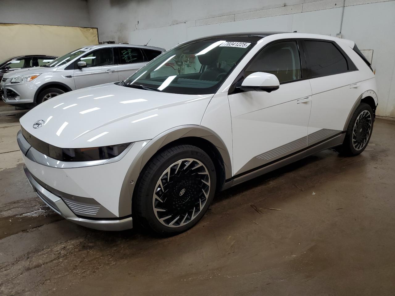 2024 Hyundai Ioniq VIN KM8KRDDF7RU295216 photo 1