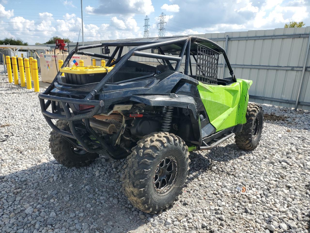 2018 ARCTIC Wildcat VIN 4UF18MPV5JT302396 photo 4