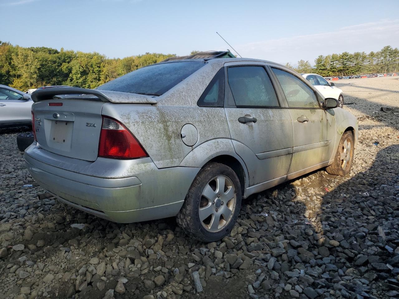 2006 FORD Focus VIN 1FAHP34NX6W195171 photo 3