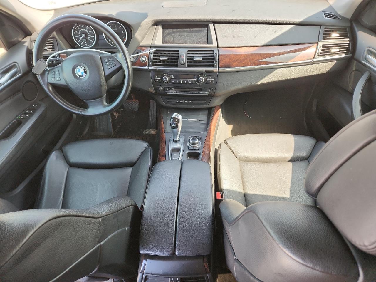 2011 BMW X5 VIN 5UXZV4C54BL412820 photo 8