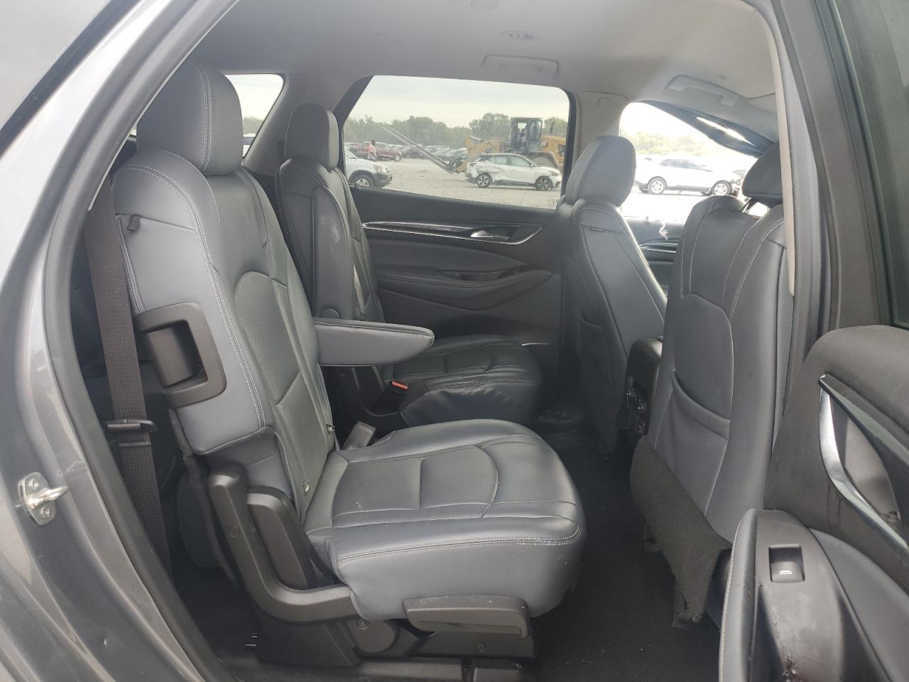 2019 Buick Enclave VIN 5GAERBKWXKJ276970 photo 11