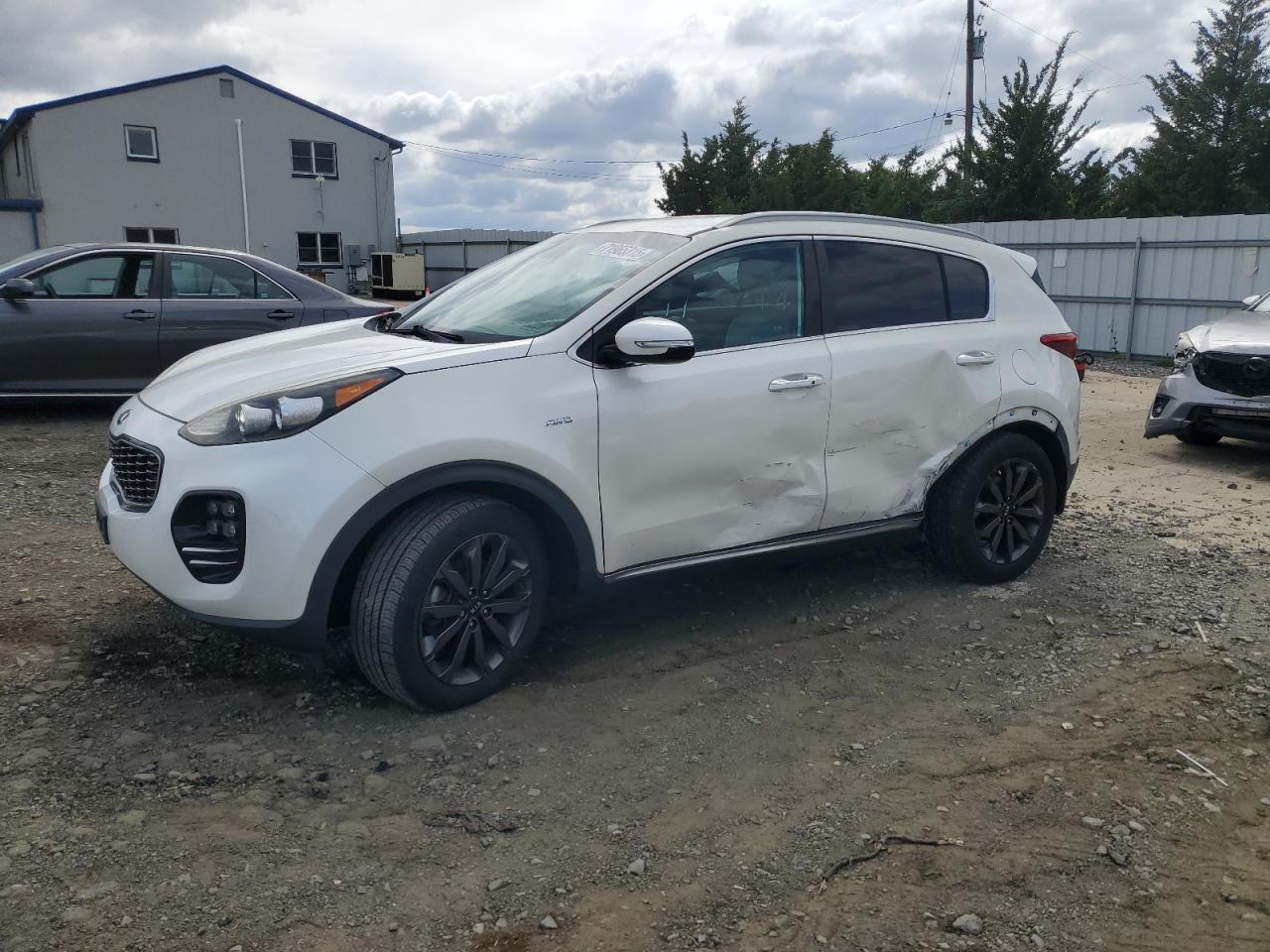 2018 Kia Sportage VIN KNDPNCAC2J7474177 photo 1