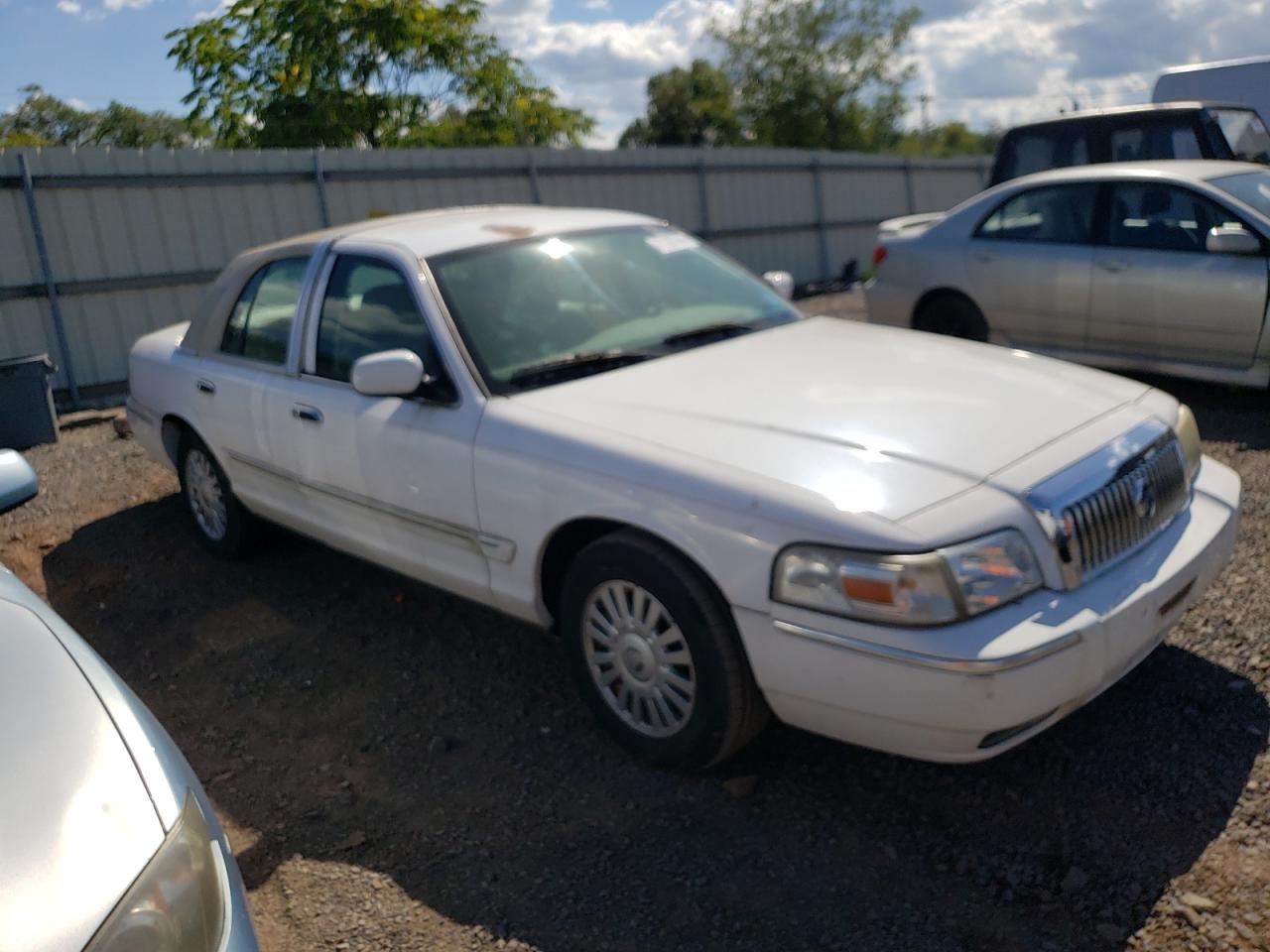 2007 MERCURY Grmarquis VIN 2MEFM75V87X627146 photo 4