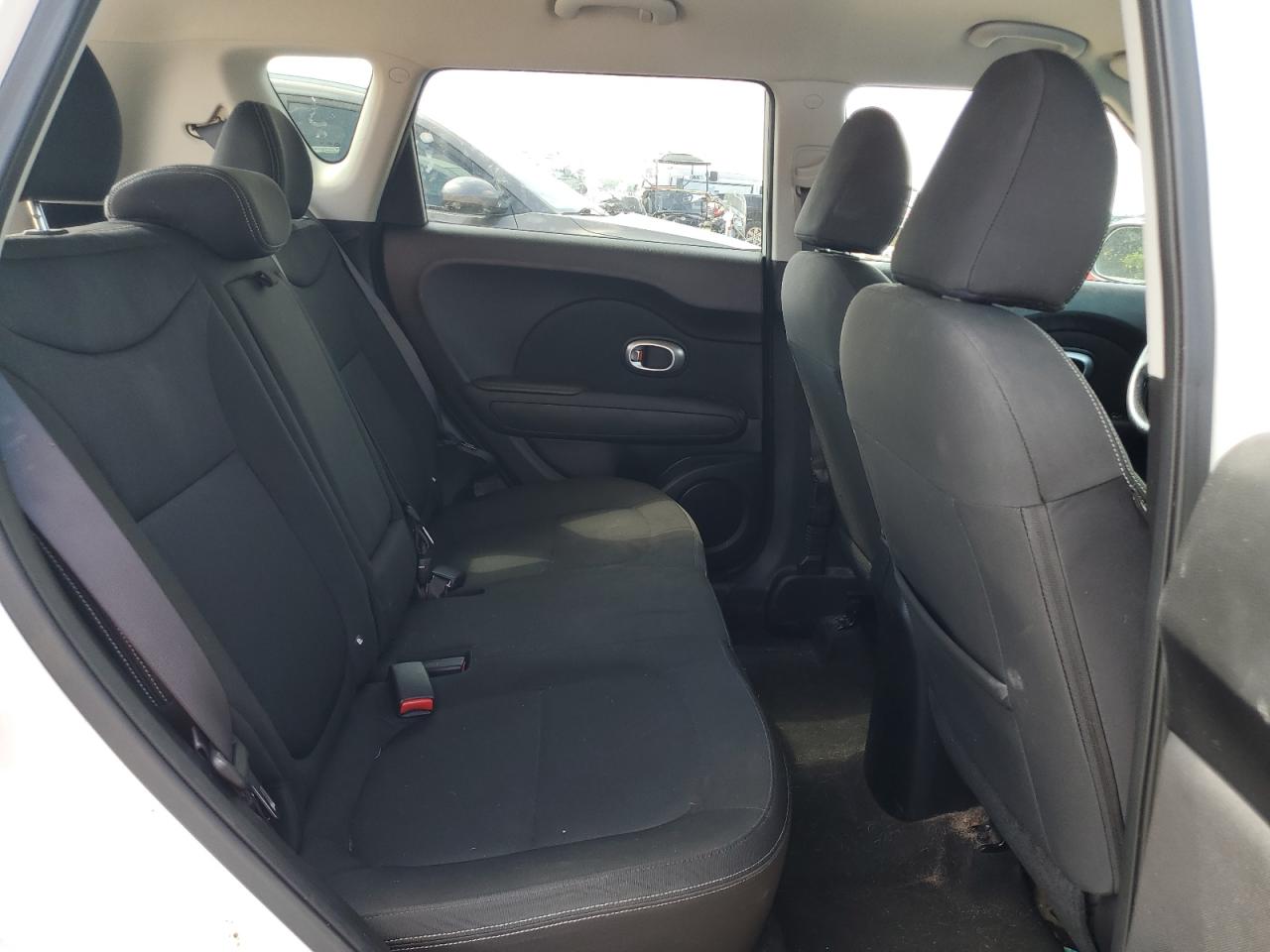 2014 Kia Soul VIN KNDJN2A21E7028230 photo 10