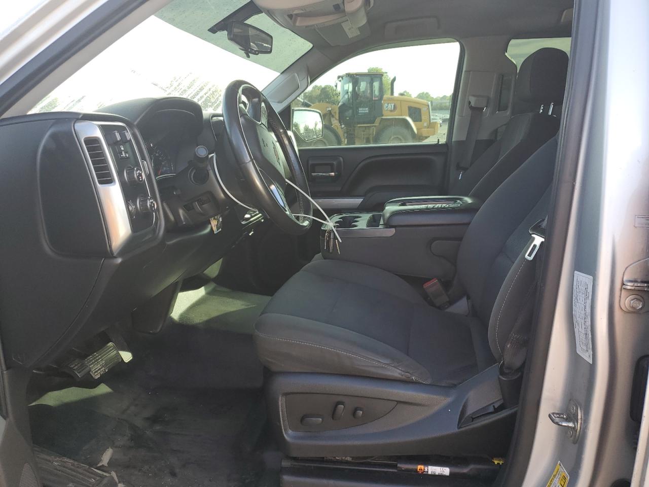 2017 Chevrolet All models VIN 3GCUKREC4HG141552 photo 7