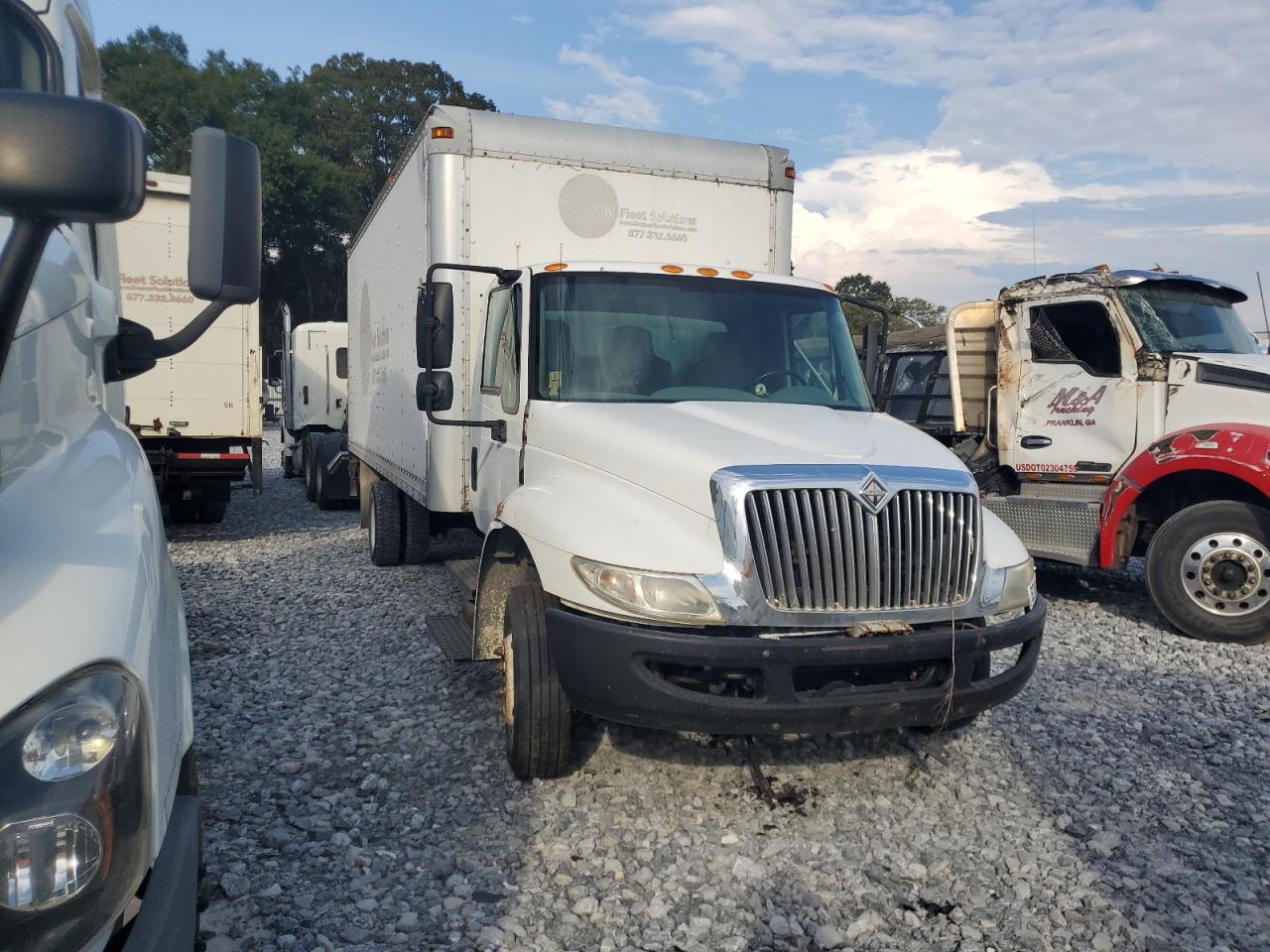 2003 International 4000 serie VIN 1HTMMAAMX3H554653 photo 1