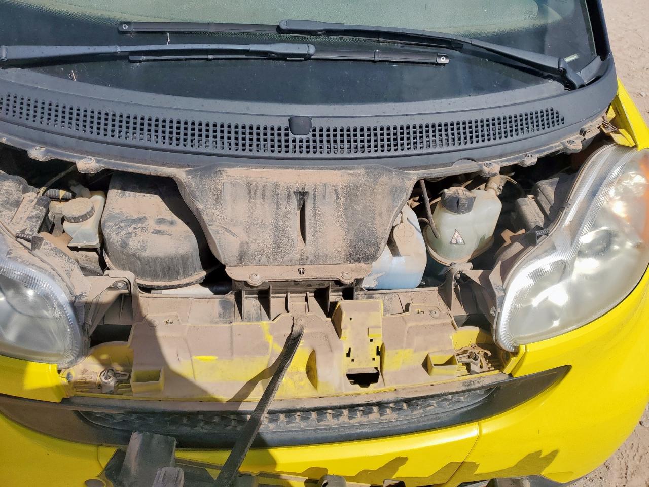 2010 Smart Fortwo VIN WMEEJ3BA9AK365925 photo 11