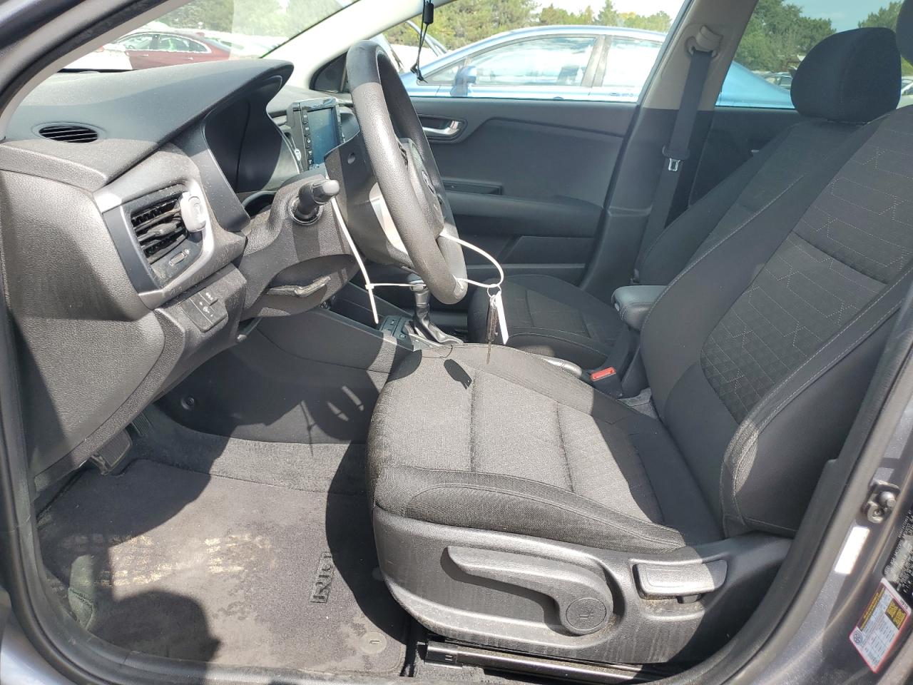 2019 Kia Rio VIN 3KPA24AB0KE202112 photo 7