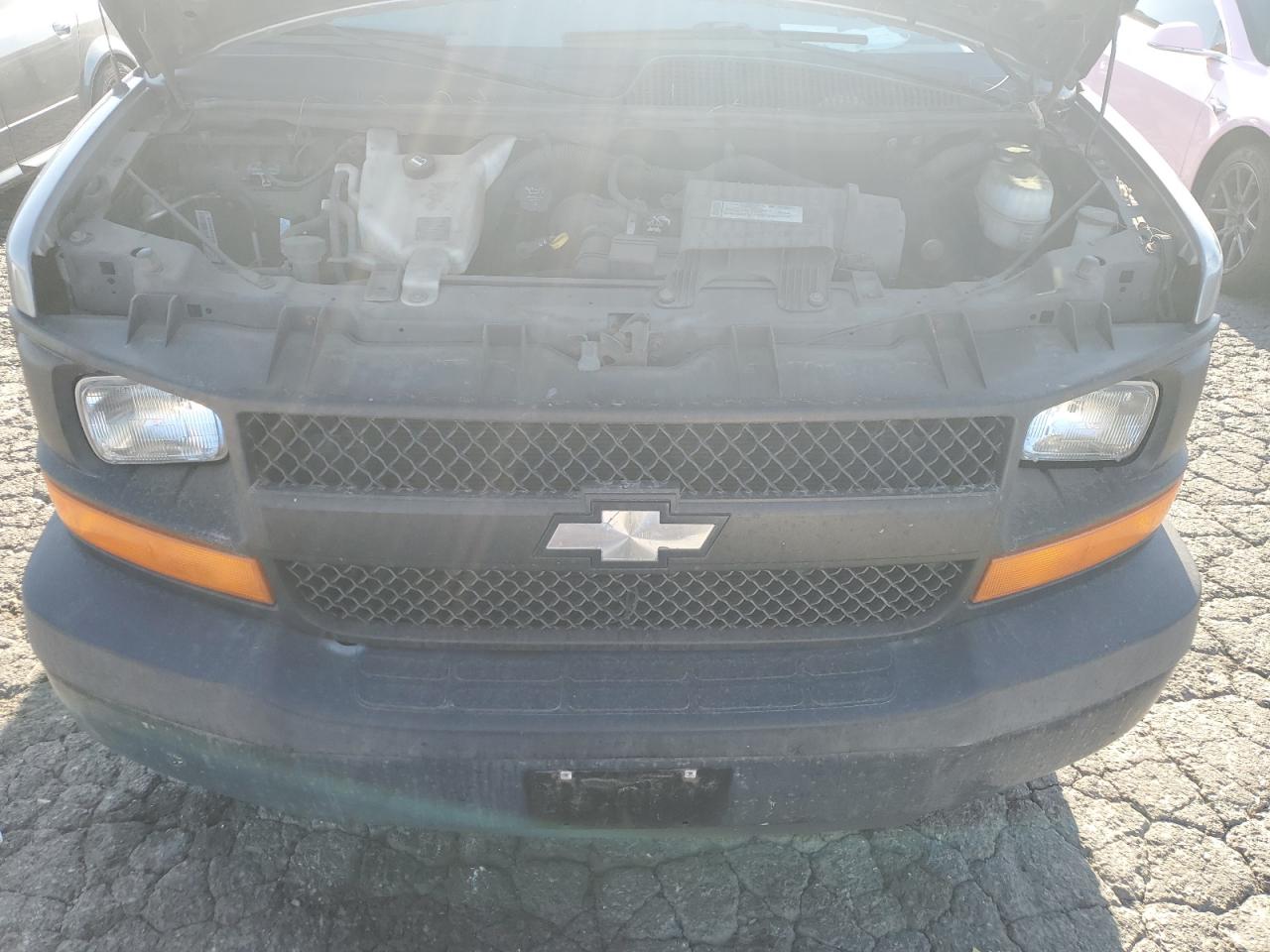 2008 CHEV Express VIN 1GAGG25K081202304 photo 12