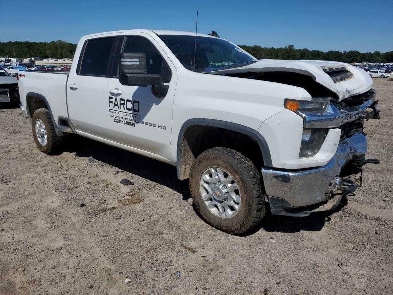 2022 Chev All models VIN 1GC4YTEYXNF283604 photo 4