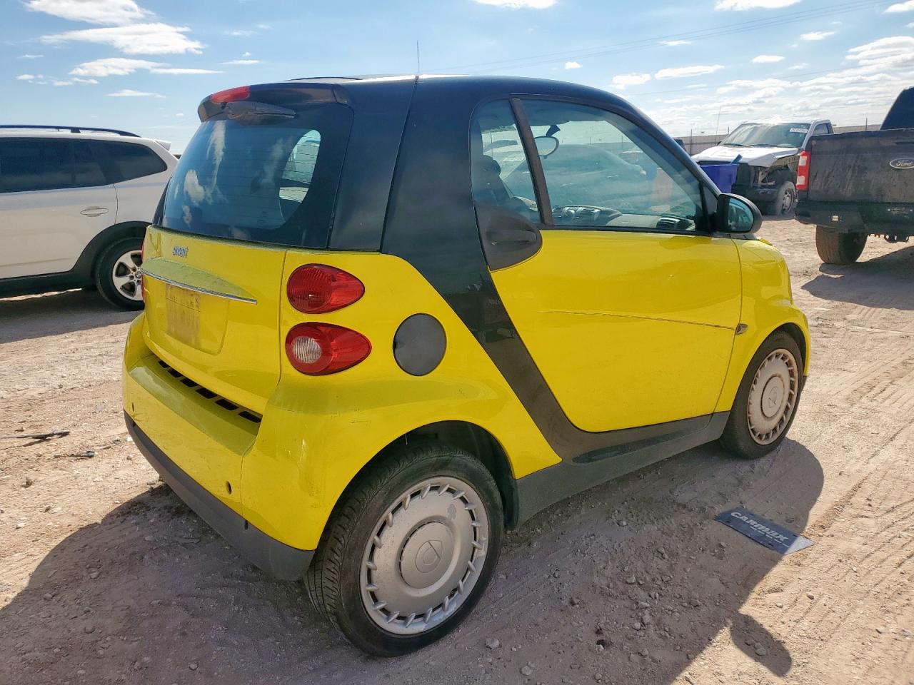 2010 Smart Fortwo VIN WMEEJ3BA9AK365925 photo 3