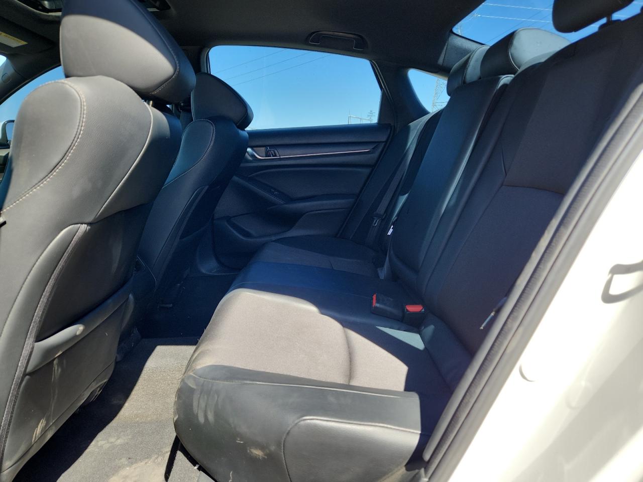 2018 Honda Accord VIN 1HGCV2F30JA022444 photo 10
