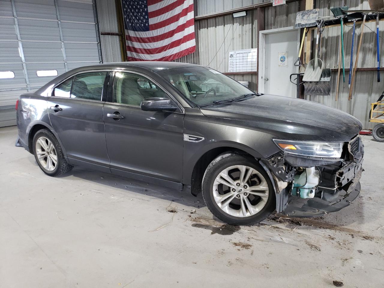 2017 Ford Taurus VIN 1FAHP2E89HG132210 photo 4