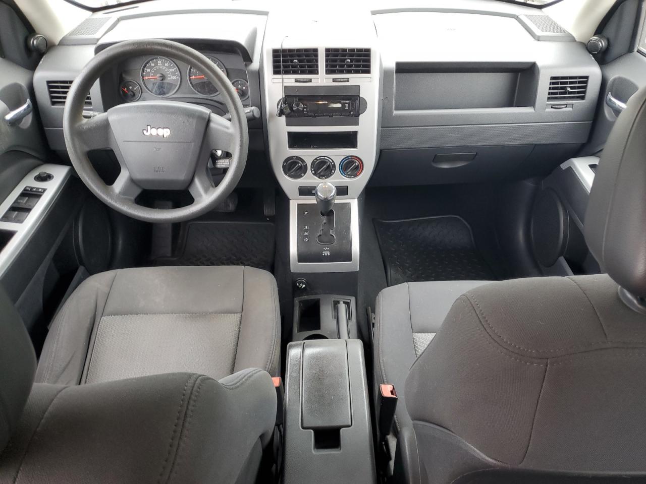 2008 JEEP Patriot VIN 1J8FT28WX8D721848 photo 8