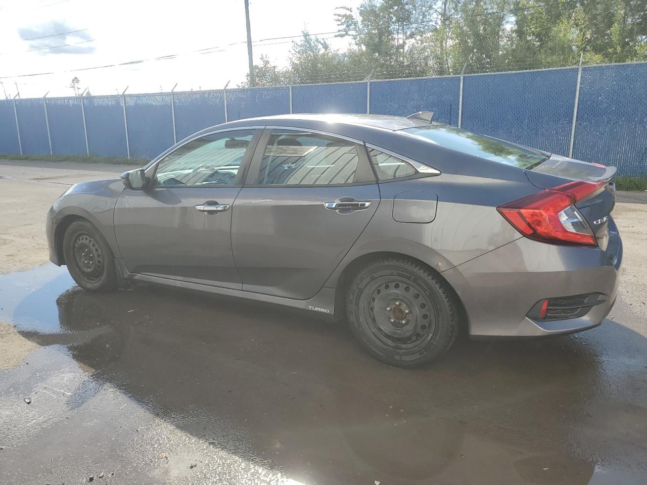 2016 HONDA Civic touring VIN 2HGFC1F9XGH106346 photo 2