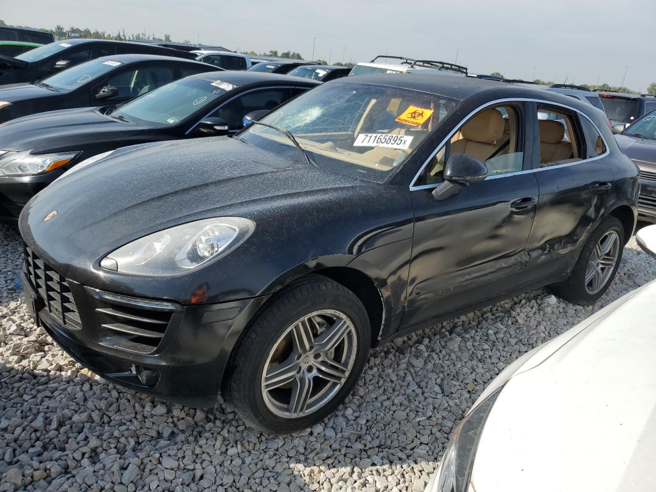2016 Porsche Macan VIN WP1AB2A52GLB50168 photo 1