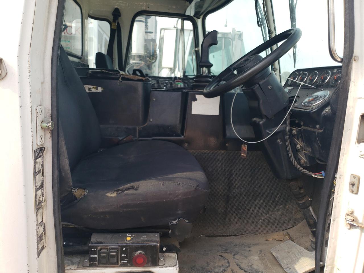 2010 AUTOCAR All models VIN 5VCACRJF8AH210712 photo 5