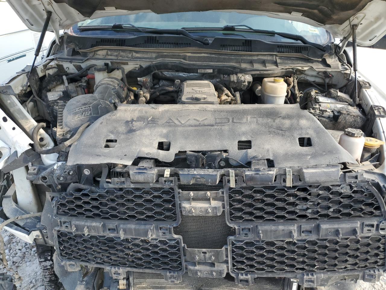 2018 Ram All models VIN 3C6UR5CL1JG404343 photo 11