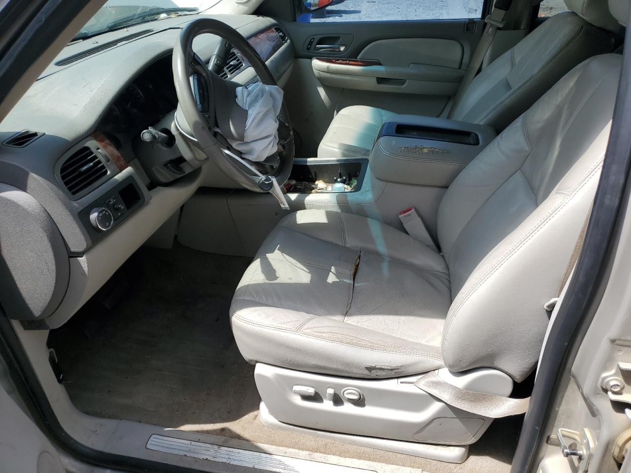 2009 GMC Yukon VIN 1GKEC333X9R202684 photo 7