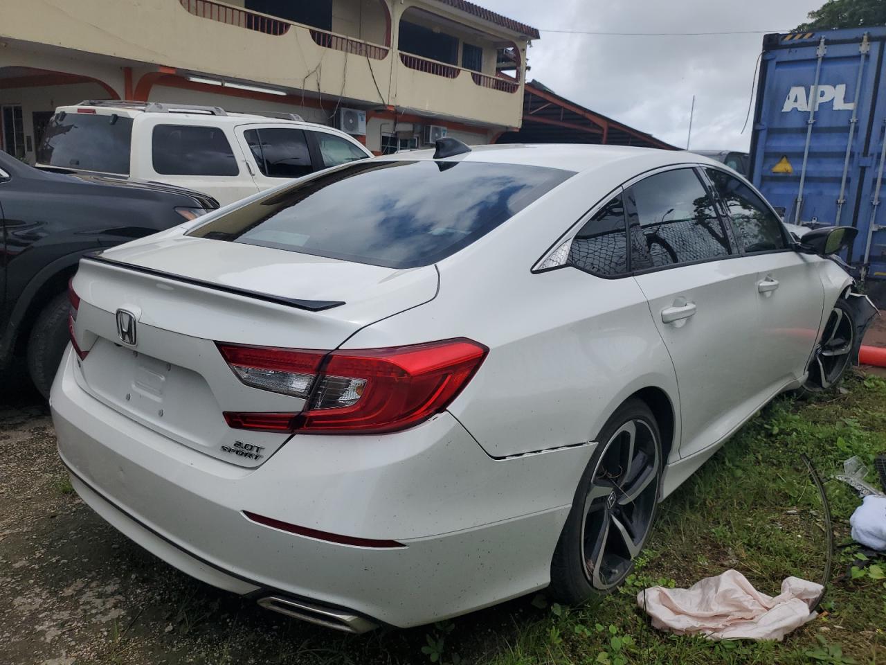2021 Honda Accord VIN 1HGCV2F33MA029909 photo 3