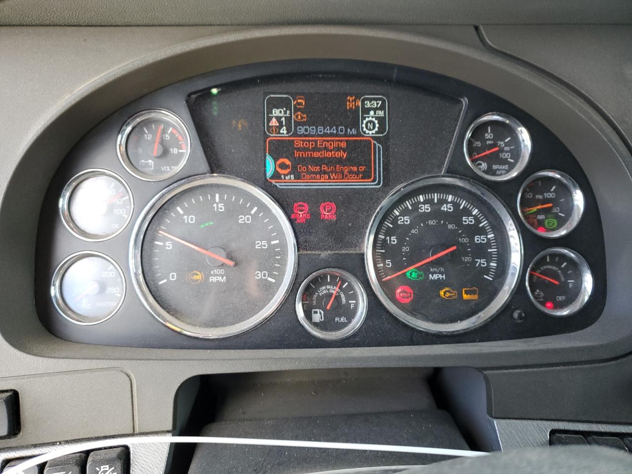 2017 KENWORTH All other VIN 1XKYDP9X0HJ144979 photo 8