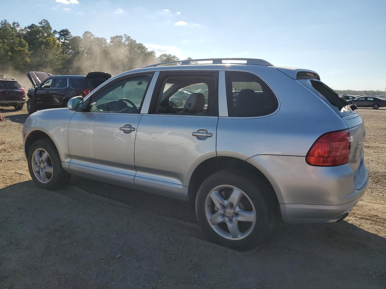 2006 Porsche Cayenne VIN WP1AB29P36LA60922 photo 2