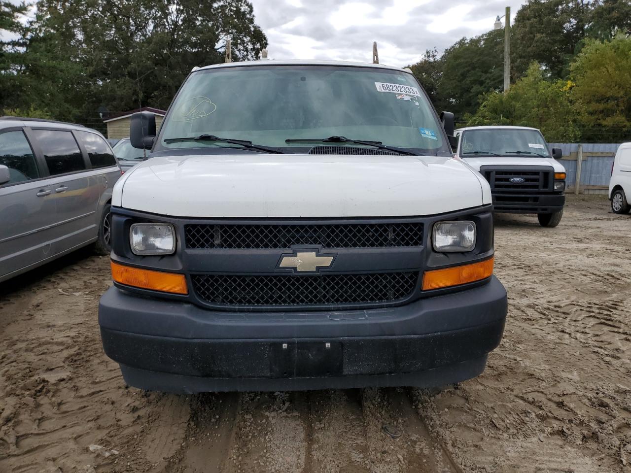 2017 Chevrolet Express 2500 VIN 1GCWGBFF0H1116527 photo 5