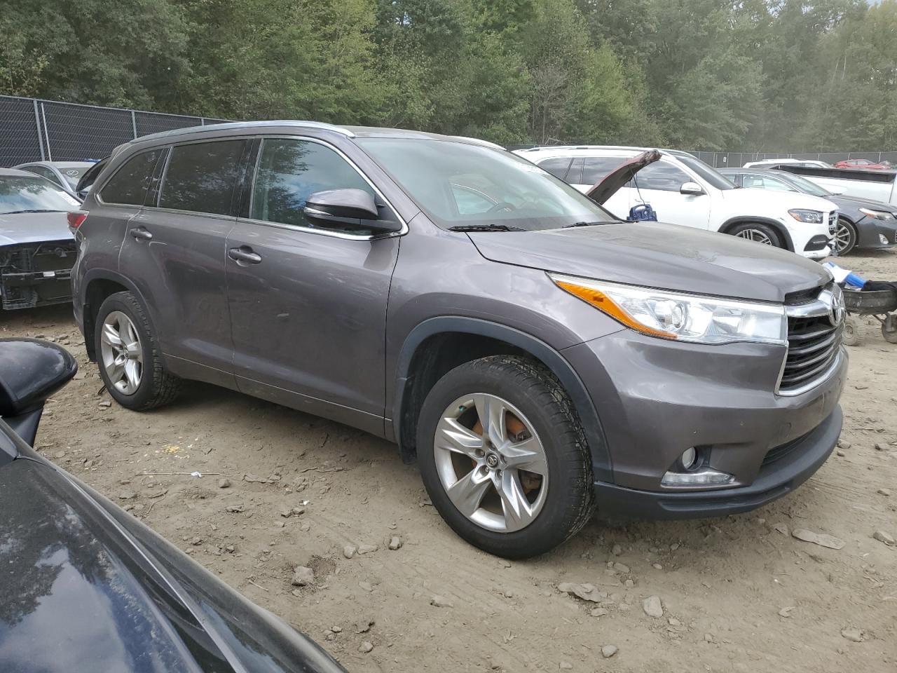 2016 TOYOTA Highlander VIN 5TDDKRFH0GS336820 photo 4