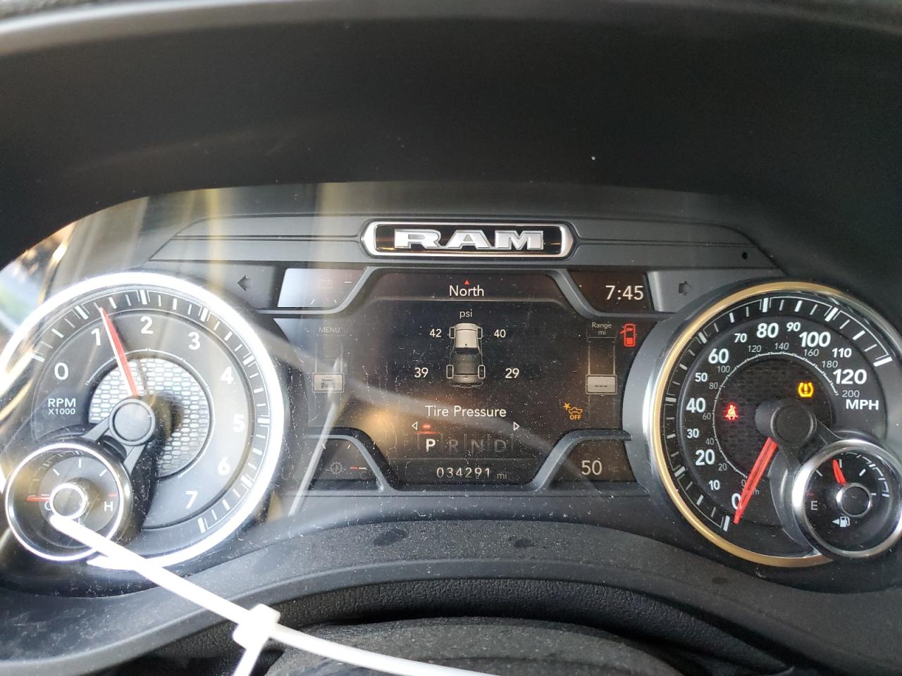 2021 RAM 1500 VIN 1C6SRFJT7MN626946 photo 9