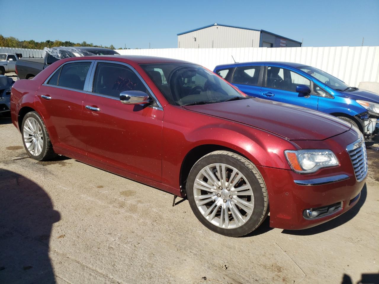 2011 Chrysler 300 VIN 2C3CA6CT7BH564640 photo 4