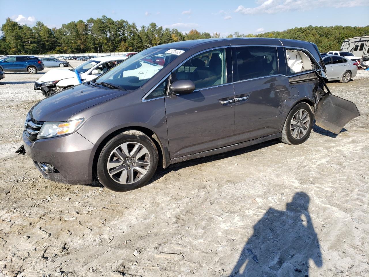 2015 HONDA Odyssey VIN 5FNRL5H98FB126793 photo 1