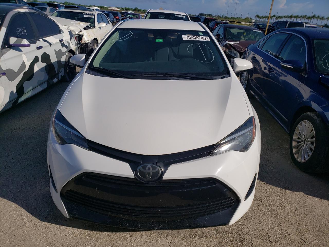 2019 TOYOTA Corolla VIN 5YFBURHE6KP862584 photo 2