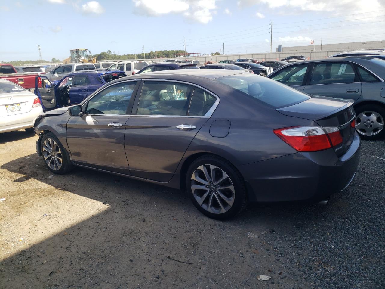 2015 Honda Accord VIN 1HGCR2E54FA009064 photo 2