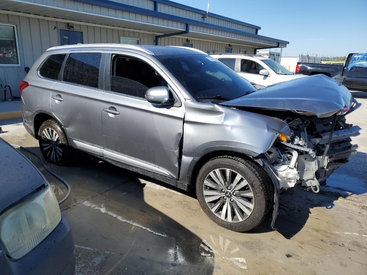 2020 Mitsubishi Outlander VIN JA4AZ3A31LZ024693 photo 4