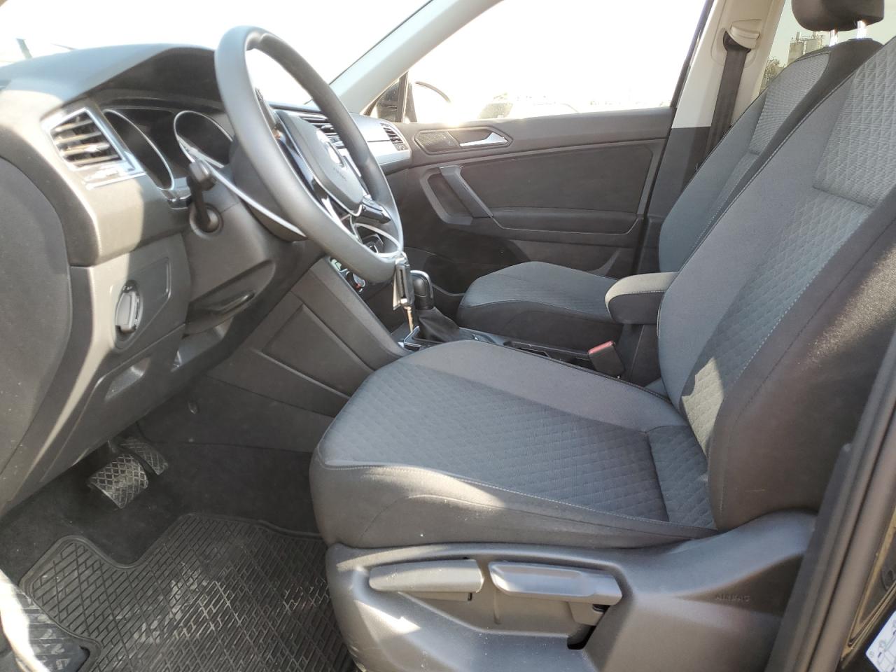 2019 VOLKSWAGEN Tiguan VIN 3VV1B7AX2KM200365 photo 7