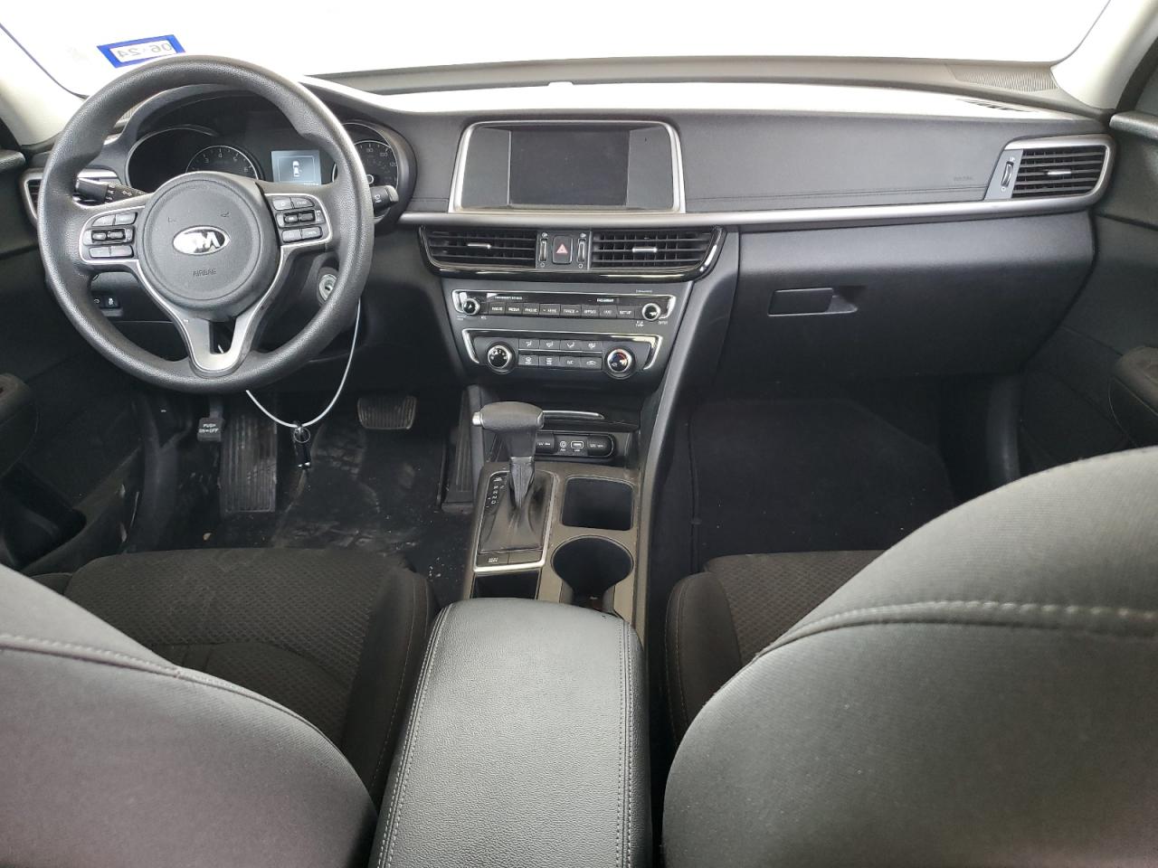 2018 Kia Optima VIN 5XXGT4L39JG245009 photo 8