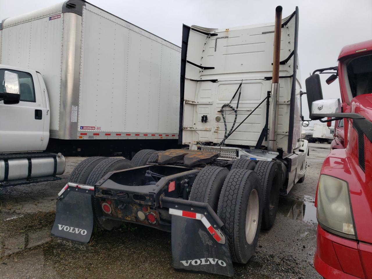2012 VOLVO Vn VIN 4V4NC9EJ3CN538786 photo 4