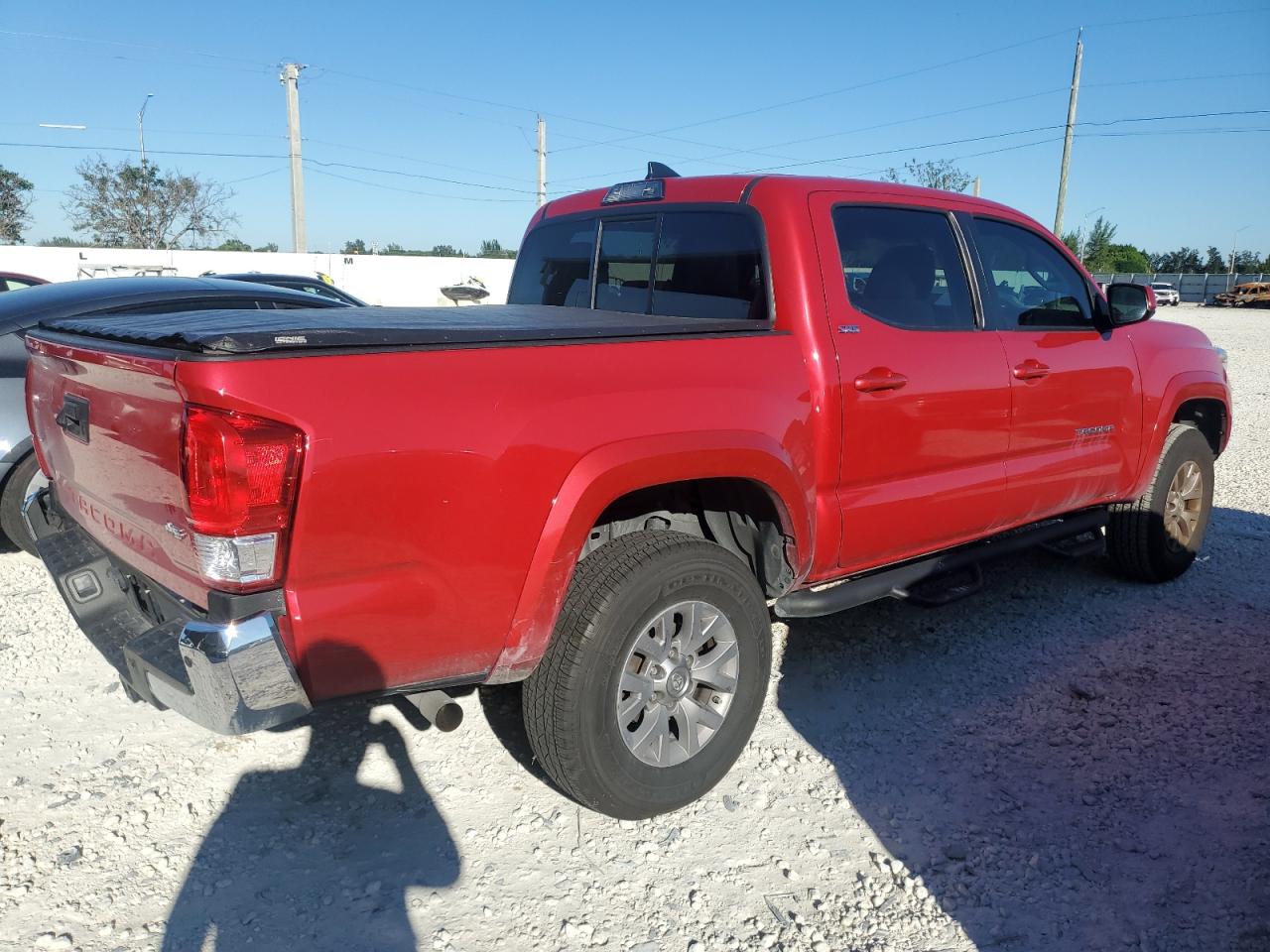 2017 TOYOTA Tacoma VIN 3TMAZ5CN5HM042297 photo 3