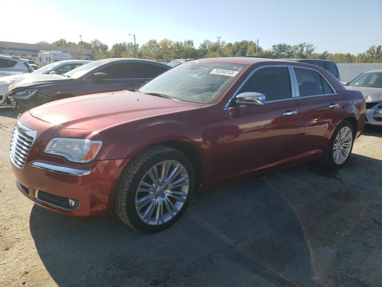 2011 Chrysler 300 VIN 2C3CA6CT7BH564640 photo 1