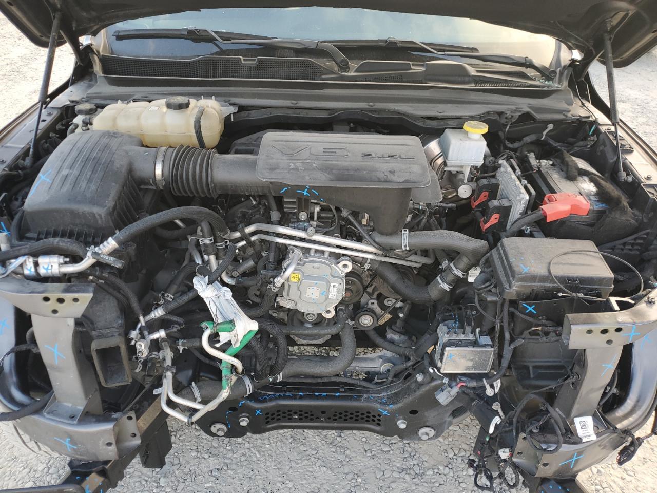 2021 Ram 1500 VIN 1C6RREBG0MN748879 photo 11