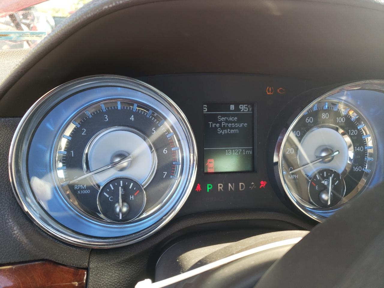 2011 Chrysler 300 VIN 2C3CA6CT7BH564640 photo 9